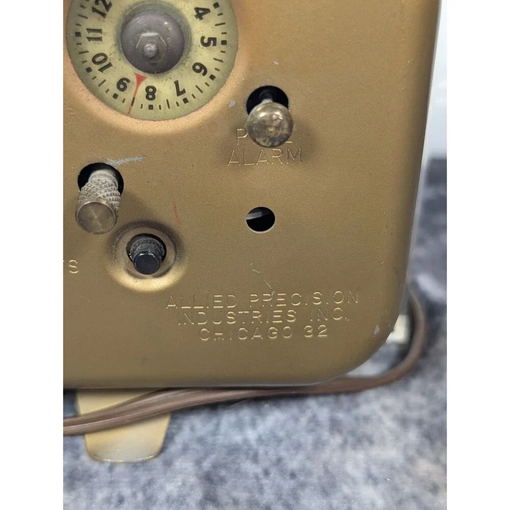 Vintage MCM Allied Precision Industries Model 100 Lucite Alarm Clock Working!